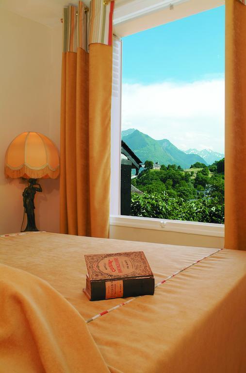 Hotel Le Viscos Saint-Savin  객실 사진