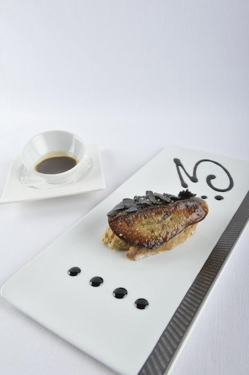 Hotel Le Viscos Saint-Savin  외부 사진